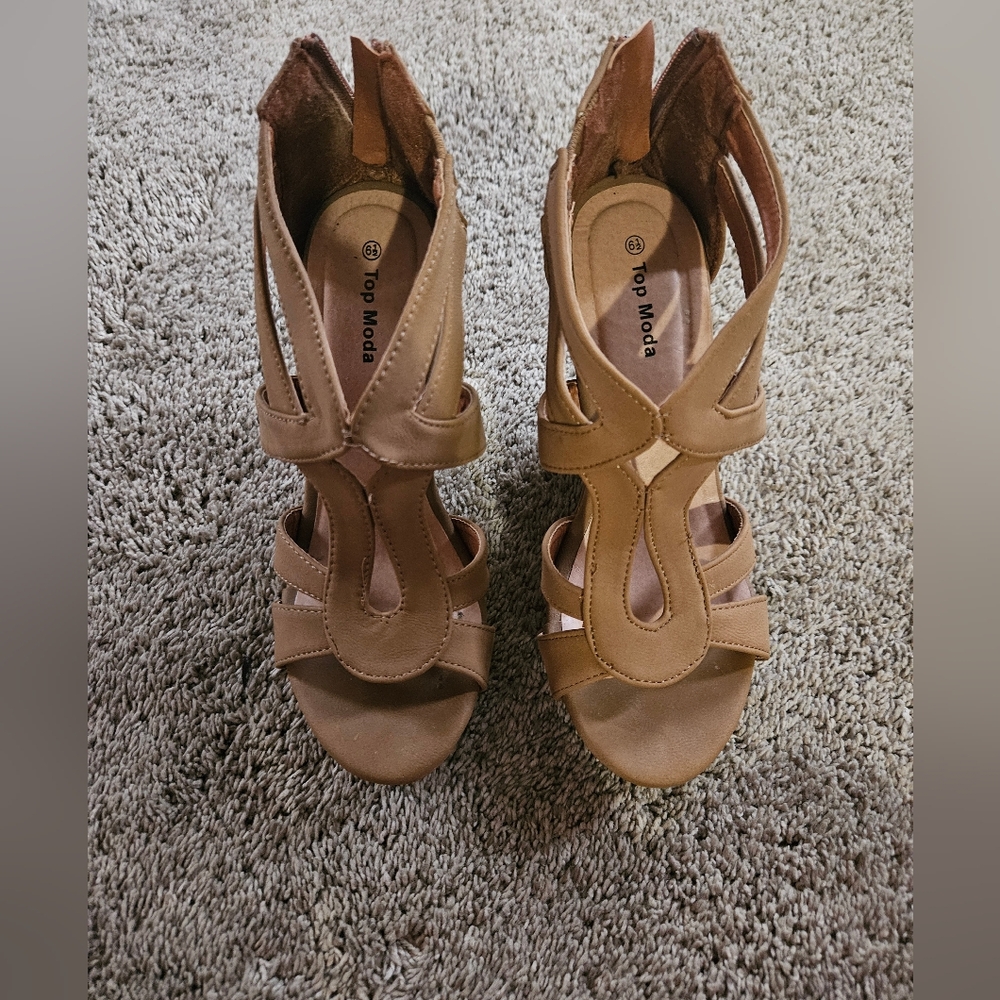 Top Moda Tan Wedges - Picture 2 of 4